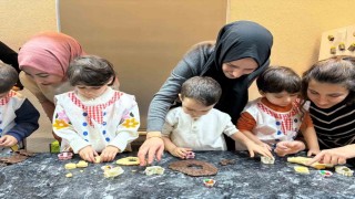 Bebek kütüphanesi miniklerinden lezzetli kurabiyeler
