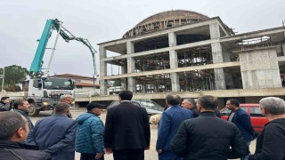 Beyağaç Çarşı Camisinin kubbesi gözüktü