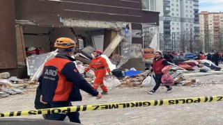 Beylikdüzündeki patlamada apartman görevlisinin doğalgazla intihar ettiği iddiası