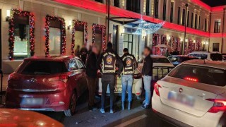 Beyoğlunda korsan otoparkçılara operasyon: 2 şüpheli gözaltına alındı