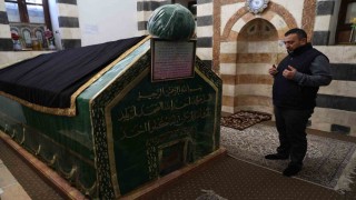 Bilal-i Habeşinin mezarı ziyaretçilerini bekliyor