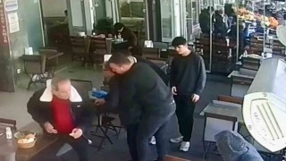 Bodrumda dönerciden Heimlich manevrası