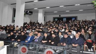 Bozüyük gençliği Akifi andı