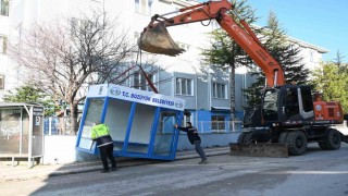 Bozüyükte kapalı duraklar birer birer yerlerini alıyor