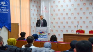 BŞEÜde ÜNİDES paneli düzenlendi