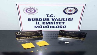 Burdurda minibüste üzerinden uyuşturucu ile yakalanan şüpheli tutuklandı