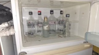 Burdurda yılbaşı öncesi 333 litre kaçak içki ele geçirildi