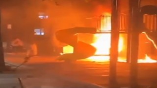 Bursada çocuk parkı alevlere teslim oldu