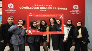 Büyükşehir Belediyesi, Gönüllüler Gününü gençlerle kutladı