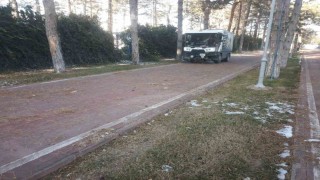 Büyükşehir; kent genelinde temizlik ve bakım çalışmalarına devam ediyor