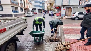 Büyükşehir ve MASKİ ekipleri yağışta sahadaydı