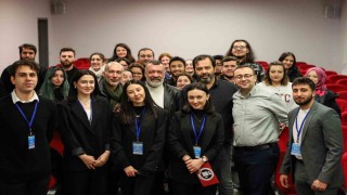 ÇAKÜde öğrencilere gazetecilik mesleği anlatıldı