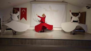 Çamelili öğrenciler sema gösterisine hayran kaldı