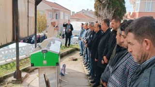 Çanakkalede otobüs ile motosikletin karıştığı kazada hayatını kaybeden Mert Gül son yolculuğuna uğurlandı