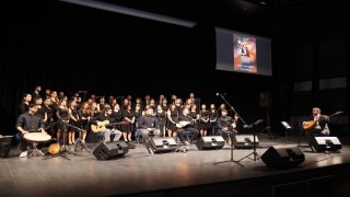 Çayırovanın yetenekli sesleri kulakların pasını sildi