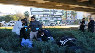 Cesedi günler sonra gelen kokuyla tesadüfen bulundu