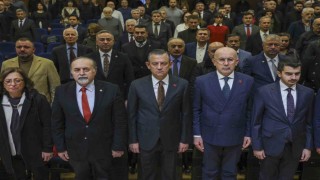CHP Genel Başkanı Özel: “Cumhuriyet tarihinde ilk kez asgari ücrete zam değil indirim yaptılar”