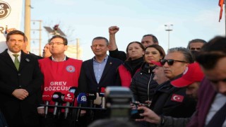 CHP Genel Başkanı Özel, Kocaelide grev yapan işçileri ziyaret etti