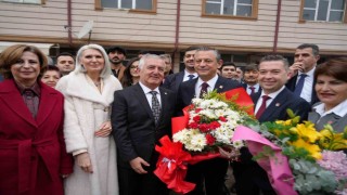 CHP Genel Başkanı Özgür Özel, Bilecik Mülakatının yapıldığı tarihi binayı gezdi