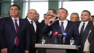 CHP Genel Başkanı Özgür Özel Kiliste