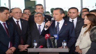 CHP Lideri Özelden milletvekiline fırça
