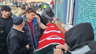 Çığ felaketinde hayatını kaybeden milli sporcu Emre Yazgana memleketi Trabzonda son veda