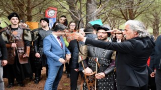 ÇOMÜde Türk Dünyası Geleneksel Okçuluk Atölyesi Gerçekleştirildi