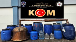 Çorumda yüzlerce litre sahte alkol ele geçirildi