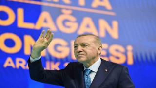 Cumhurbaşkanı Erdoğan, “Esad pılını pırtısını toplayıp bir gecede kaçmak zorunda kaldı”