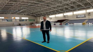 Dadaşlar Futsal Milli Takımını bekliyor
