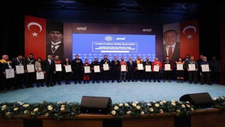 DAKE Bakan Yerlikayadan akreditasyon belgesini aldı
