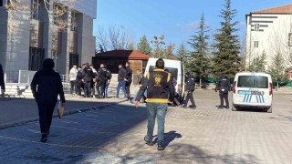Dedenin tüfekle vurulduğu gençlerin kız kavgasında 4 tutuklama
