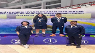 Denizlili yüzmeciler yılın son şampiyonasından gururla döndü