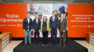 Dijital Öğretmenler projesiyle teknoloji ile güçlenen öğretmenlerle dijital dönüşüme destek