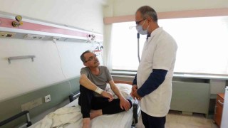 Doç. Dr. Karataş: Ankilozan spondilit tanısında gecikme yaşanırsa kamburluk, belde eğilme oluşabilir