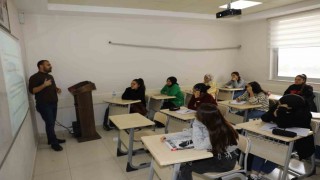 Doğan, öğrencilerin talebini yerine getirdi