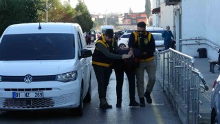 Doktoru bıçakladı, ifadesinde El kol yaptı, küfür etti dedi
