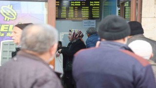 Dolardan korkanlar altına yöneliyor