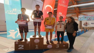Düzcede 42 sporcu kulaç attı