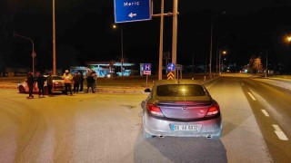 Edirnede iki otomobil çarpıştı: 1 yaralı