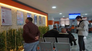 Edirnede Nüfus Müdürlüğünden çipli kimlik mesaisi