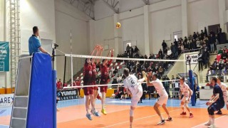 Efeler Ligi: TÜRŞAD: 0 - Ziraat Bankkart: 3