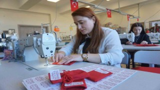 Efsane renk Edirne kırmızısı öğrencilerin elinde hayat buluyor