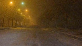 Elazığda gece saatlerinde yoğun sis: Görüş mesafesi 10 metreye kadar düştü