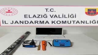 Elazığda hazine için keşif yapan 4 şüpheli suçüstü yakalandı