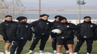 Elazığspor, Mersine 19 futbolcuyla gitti
