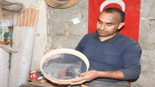 Elek ustası 32 yıldır mesleğini severek sürdürüyor