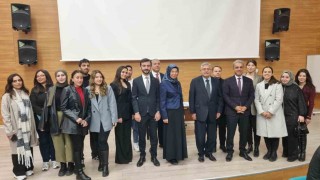 Emekli Büyükelçi Hüseyin Lazip Diriöz, öğrenciler ile buluştu