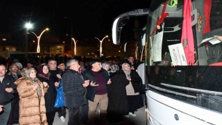 Emette 78 kişilik umre kafilesi dualarla uğurlandı