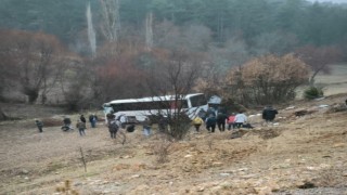 Emette işçi servisi yoldan çıktı: 9 yaralı